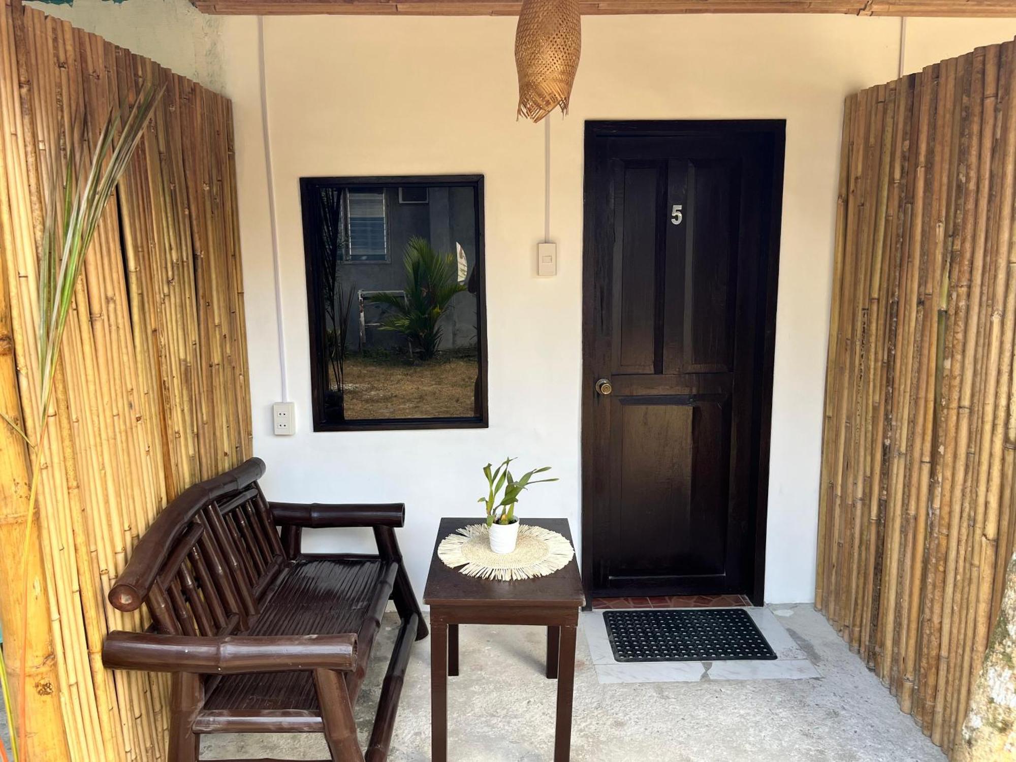 Trisha Guesthouse San Vicente  Exterior photo