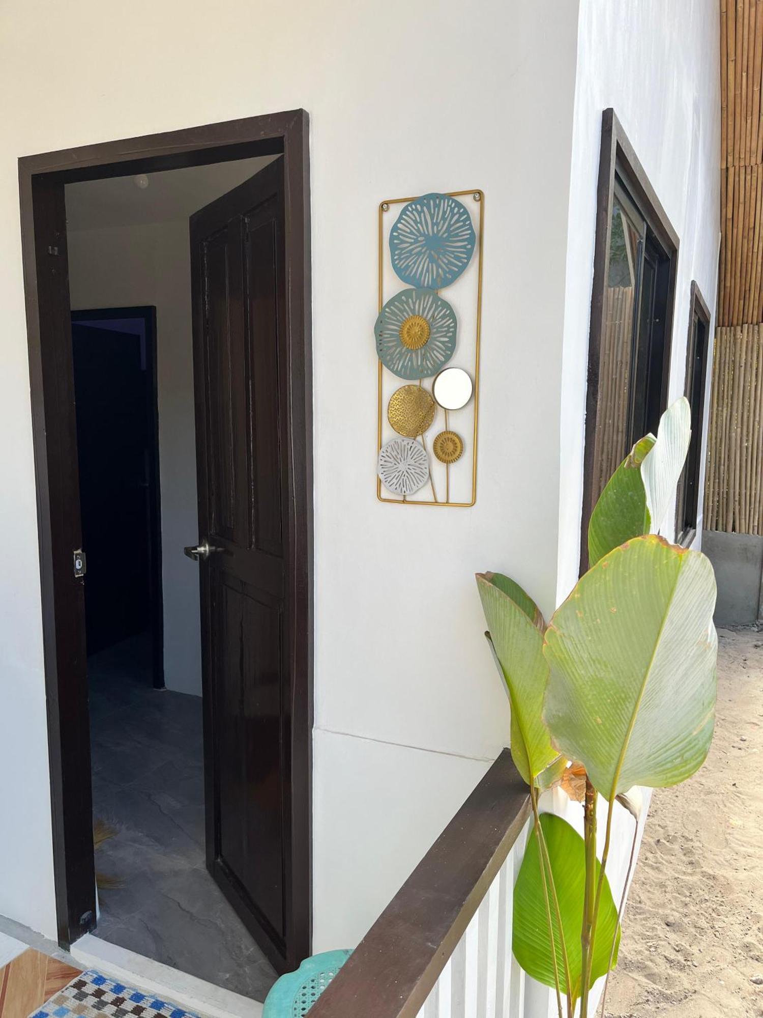 Trisha Guesthouse San Vicente  Exterior photo